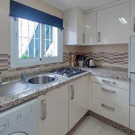 Hébergement de vacances Beautiful In With Wifi Fuengirola